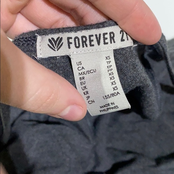 Forever 21 Open back long sleeve - Picture 3 of 3